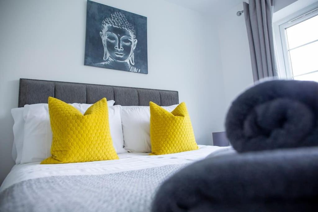 Bridge House Apartments - Free Parking Shottery Ngoại thất bức ảnh